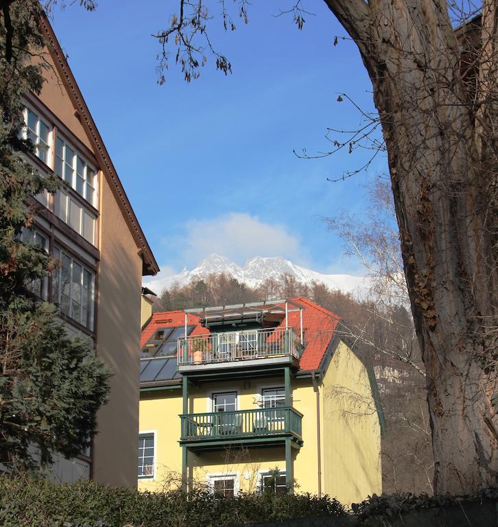 Riedz Apartments Innsbruck- Zentrales Apartmenthaus Mit Gruener Oase Luaran gambar